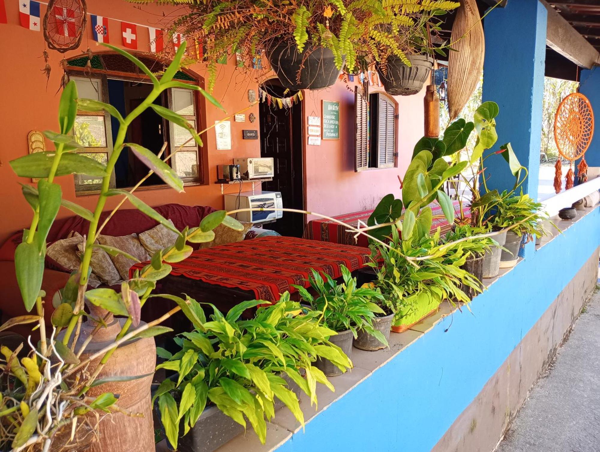 O Brejo Encantado Hospedagem E Hostel Embu Ngoại thất bức ảnh