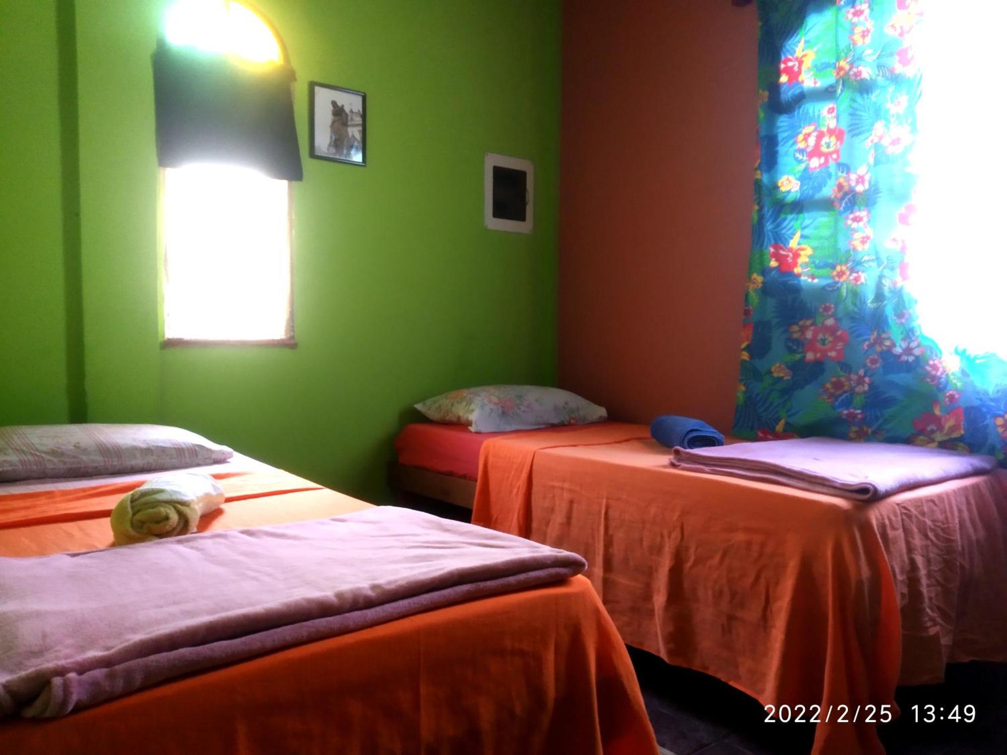 O Brejo Encantado Hospedagem E Hostel Embu Ngoại thất bức ảnh
