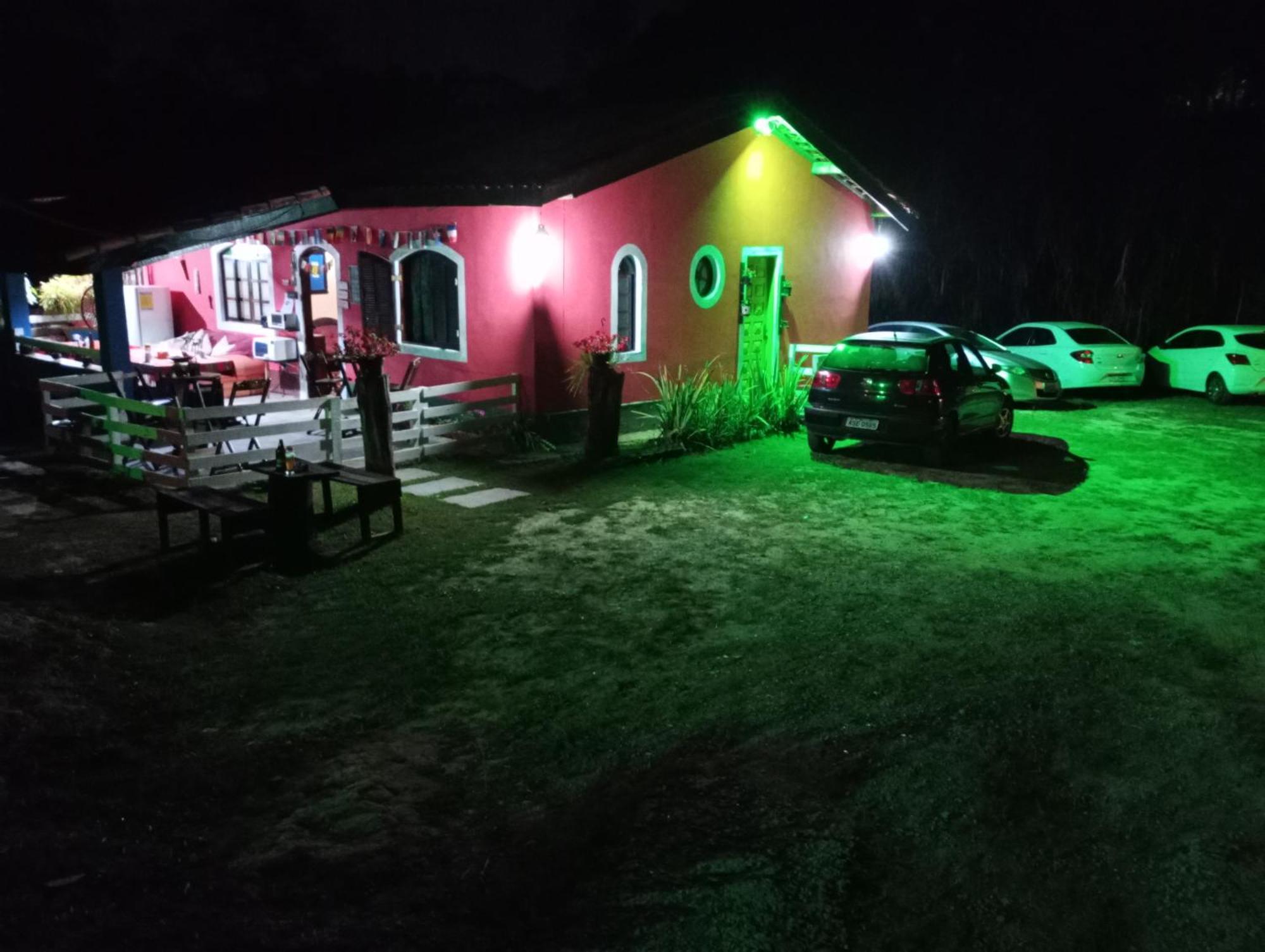 O Brejo Encantado Hospedagem E Hostel Embu Ngoại thất bức ảnh